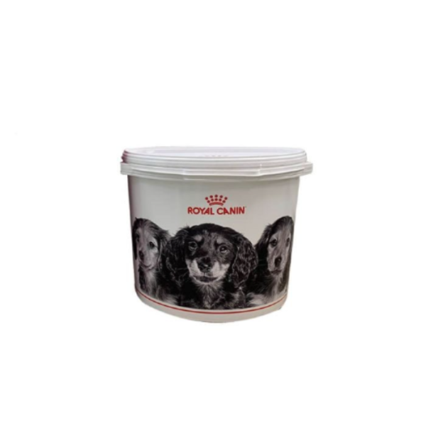 Le Royal Canin Container à croquettes demi-lune 2 kg